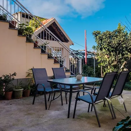 Guestready - Tranquil Spot In Guest house *